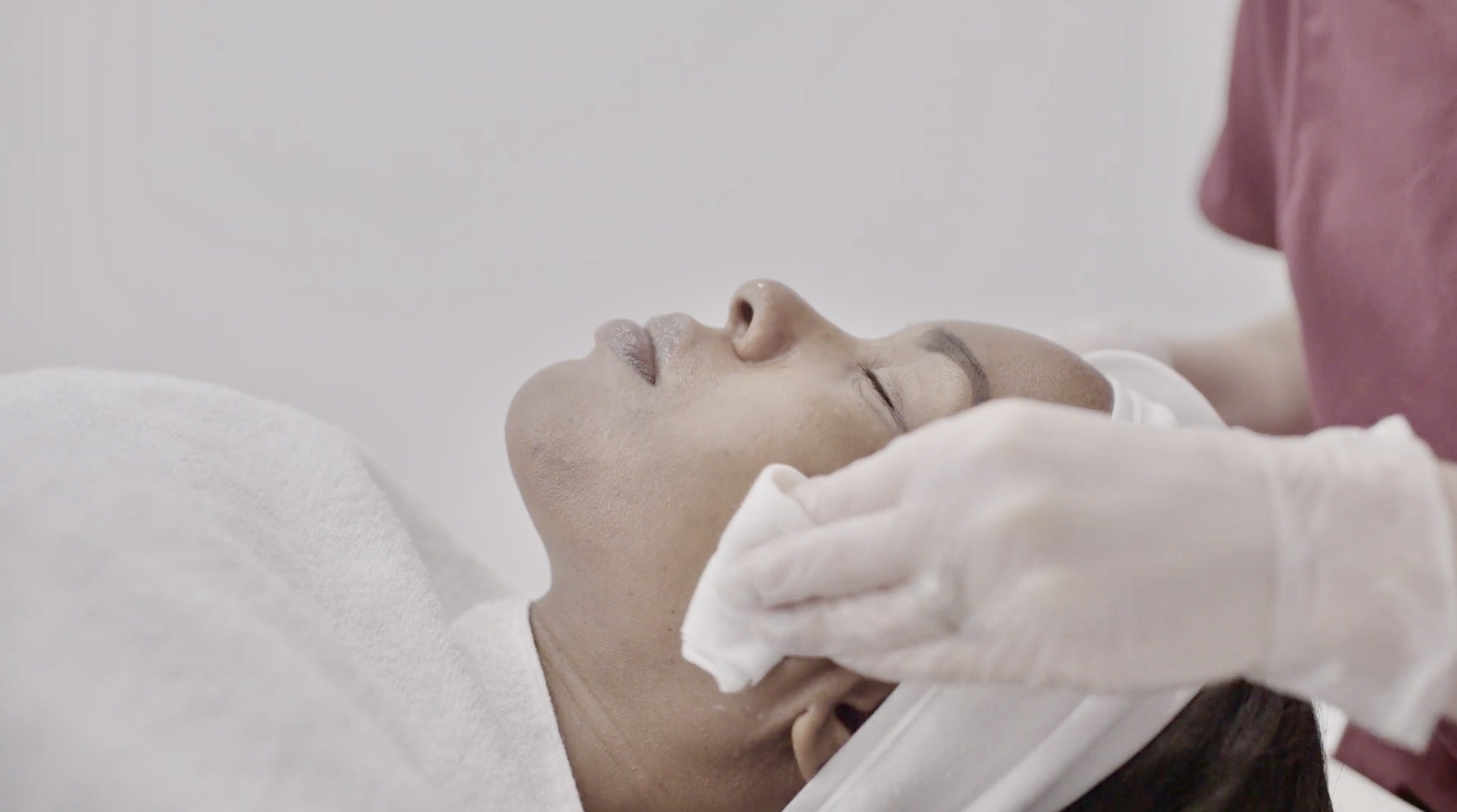Collagen Therapy Toronto | Rebuild Skin Firmness & Reduce Fine Lines