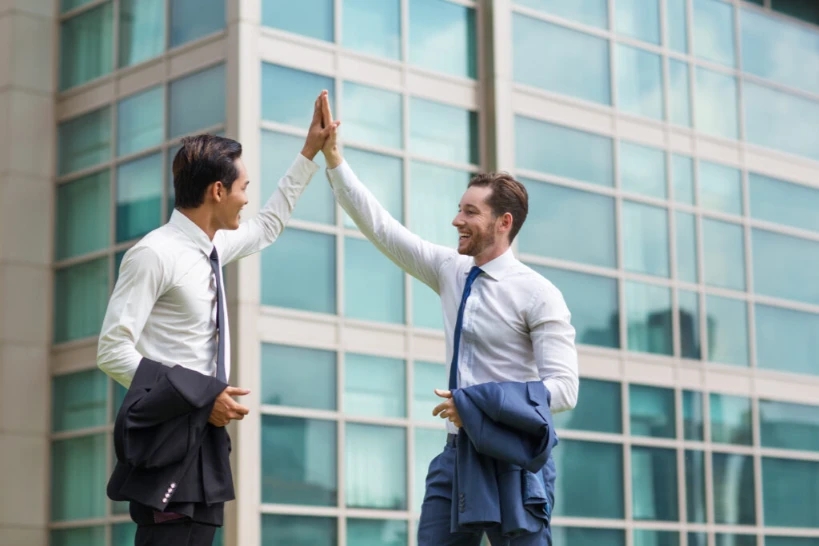 4 Benefits of Medspa Franchising in Canada vs. Starting Your Own
