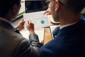 business people planning their franchise